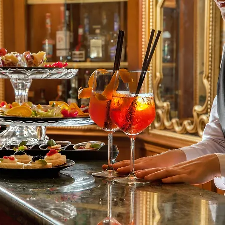 Hotel Degli Aranci 4*