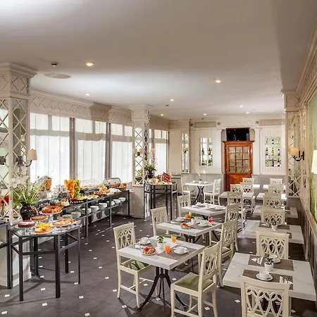 Hotell Degli Aranci 4*