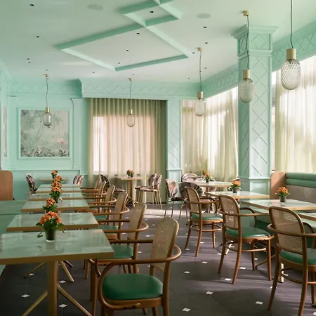 Hotell Degli Aranci 4*