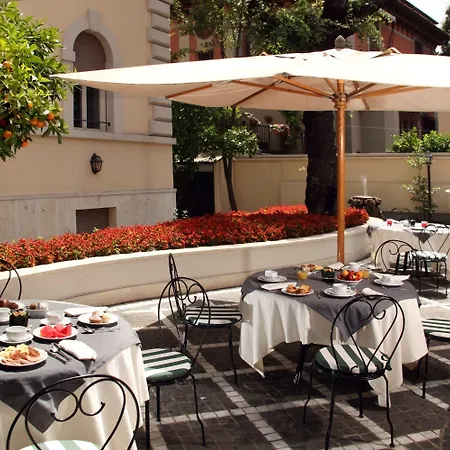 Degli Aranci מלון 4*