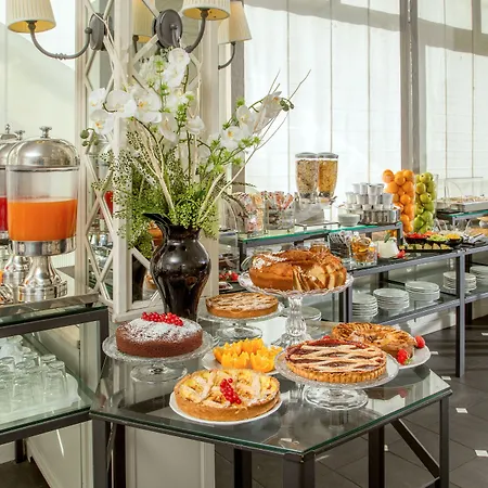 מלון Degli Aranci