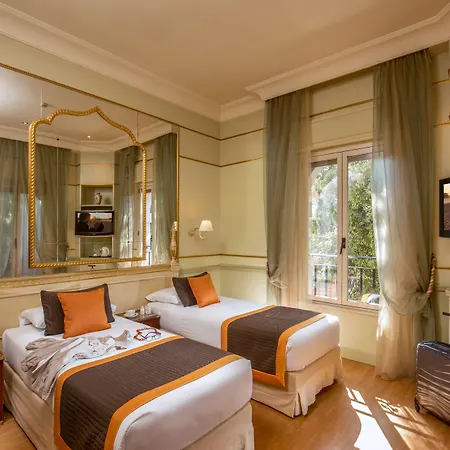 Degli Aranci מלון